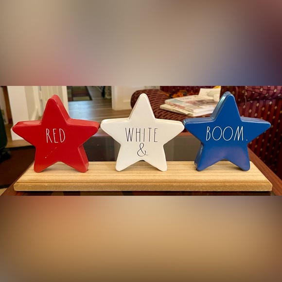 Rae Dunn "Red, White & Boom" Sign - Picture 1 of 3